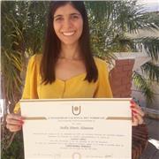 Soy contadora pública matriculada en Ctes capital y recibida en la UNNE. Trabajo actualmente en un estudio contable